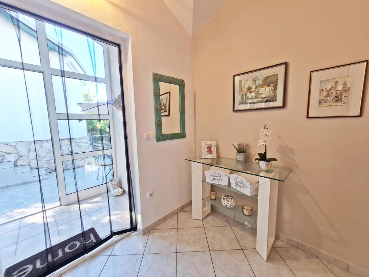 Apartment Ivana Borak Omiš Extérieur photo