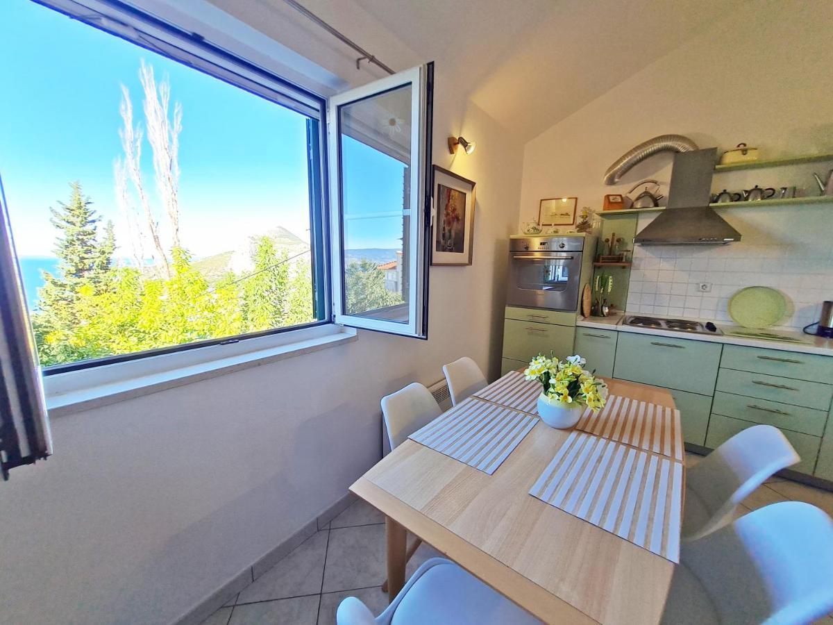 Apartment Ivana Borak Omiš Extérieur photo