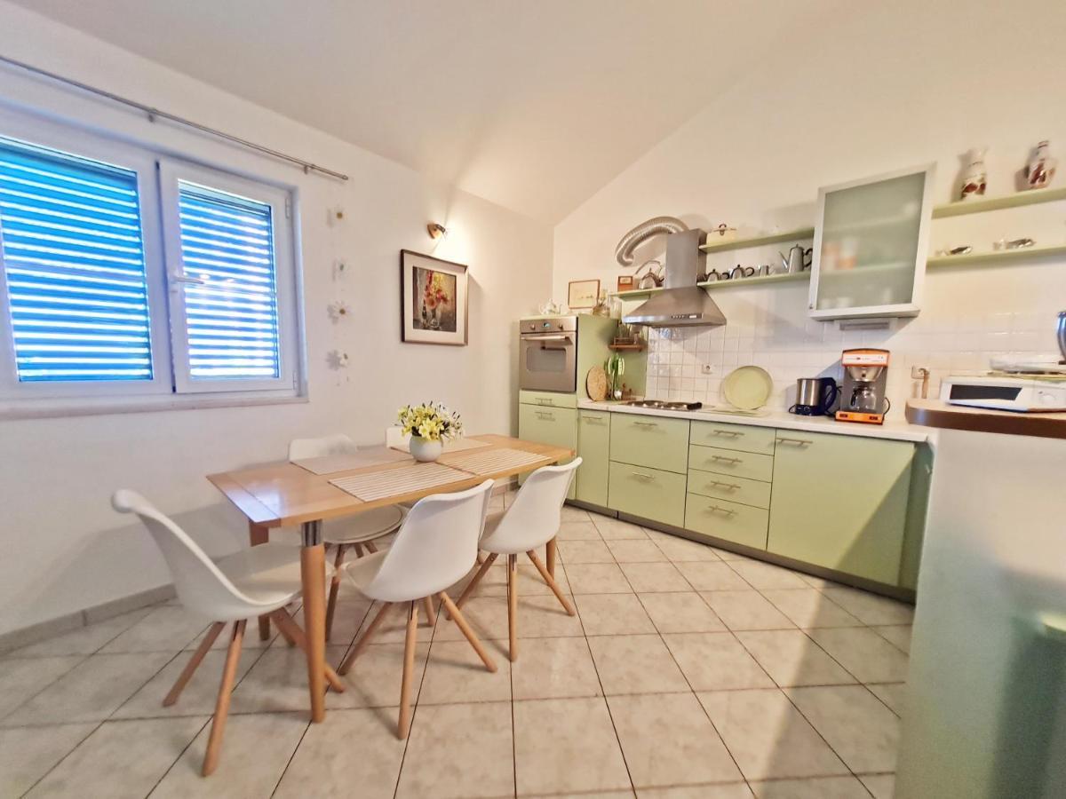 Apartment Ivana Borak Omiš Extérieur photo